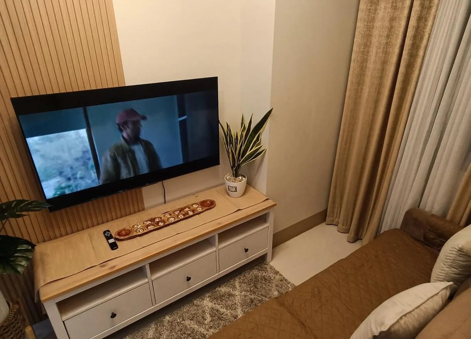 Clmn Staycation Metro Manila Capsule hotel