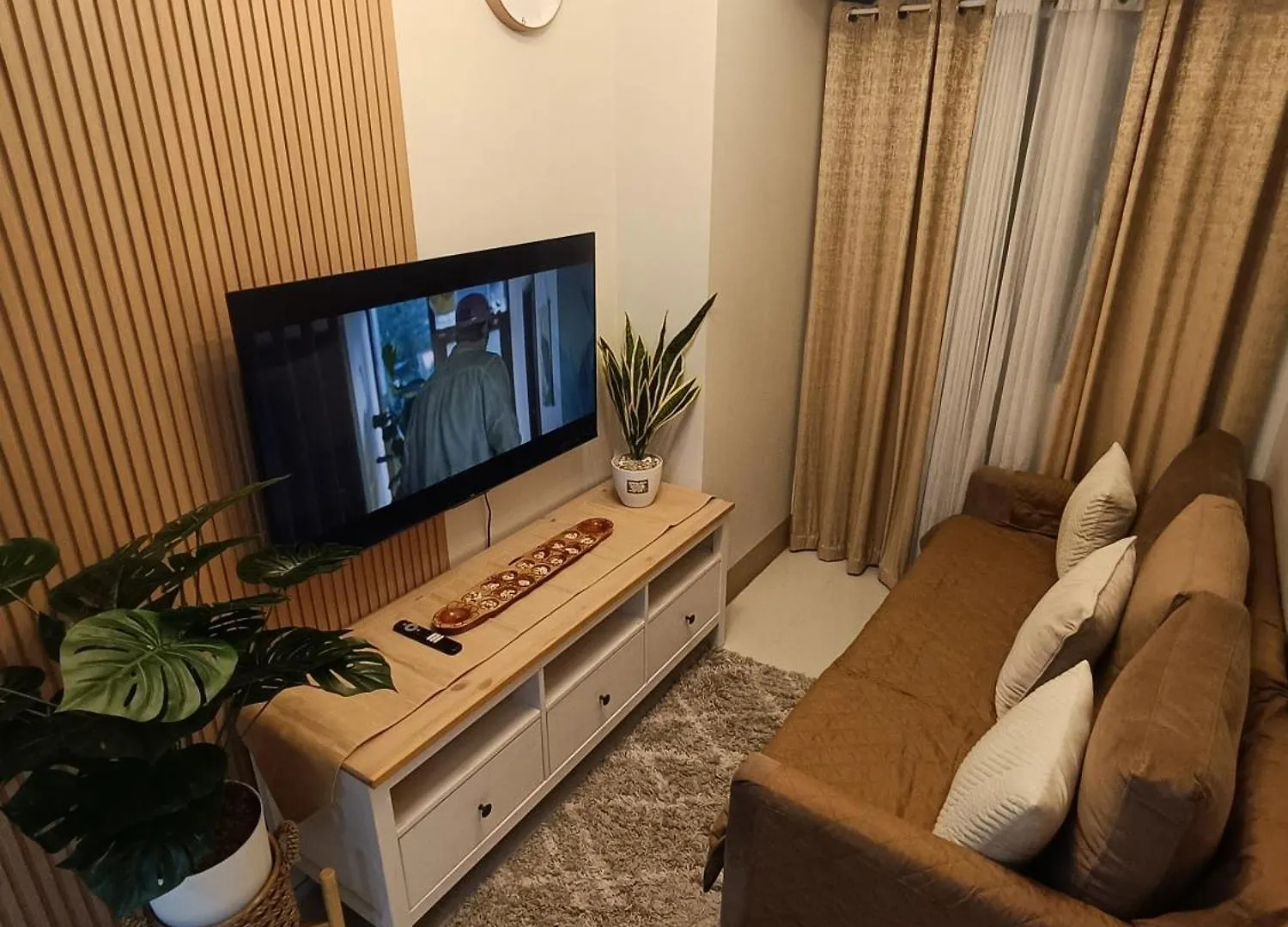 Capsule hotel Clmn Staycation Metro Manila